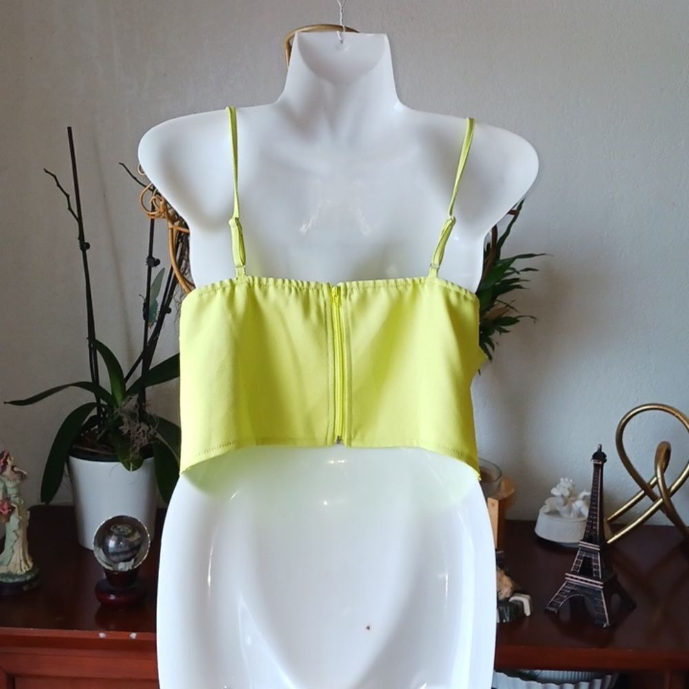 Fashion Nova top crop spaghettis straps size L green color - Picture 4 of 6